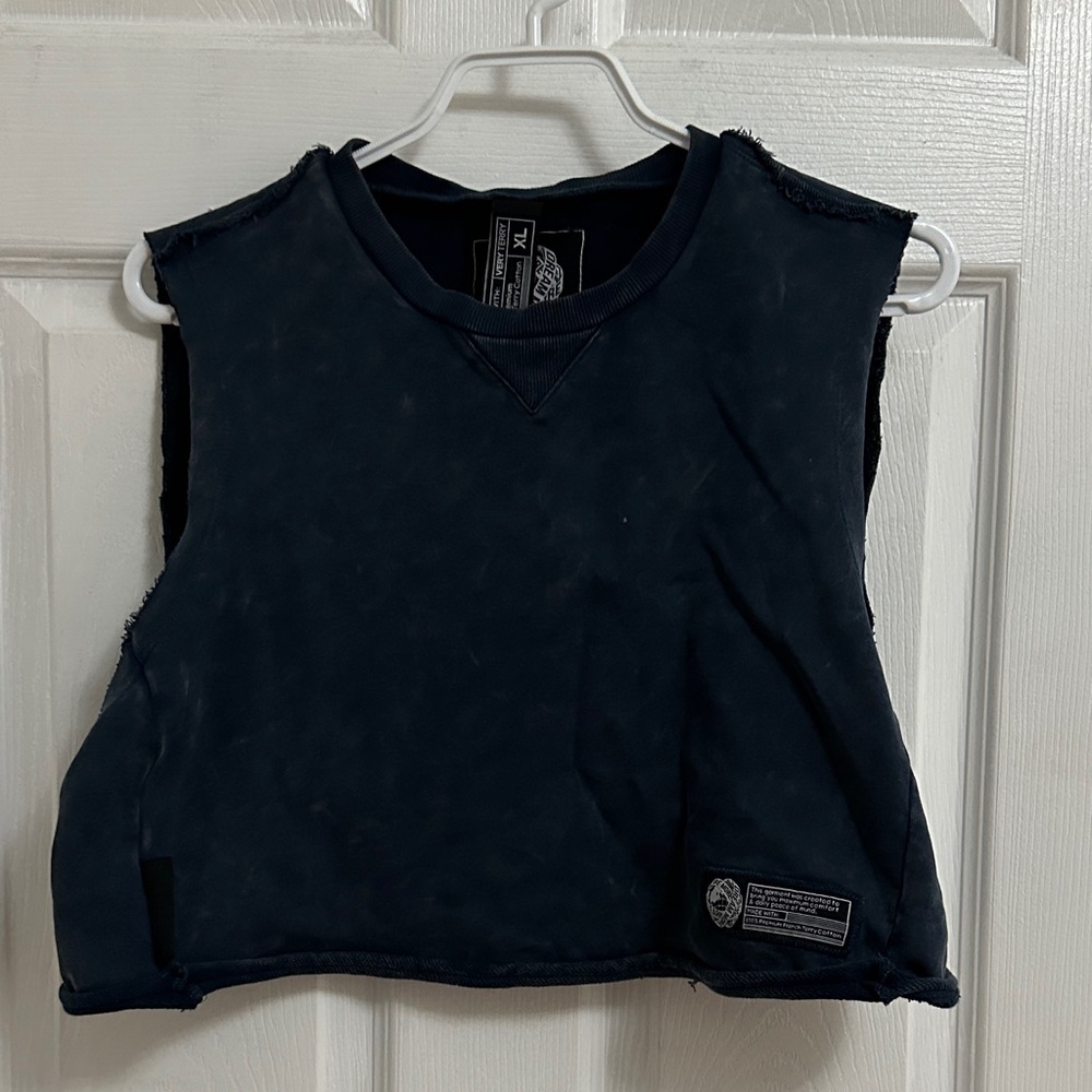 Alphalete cropped tank
